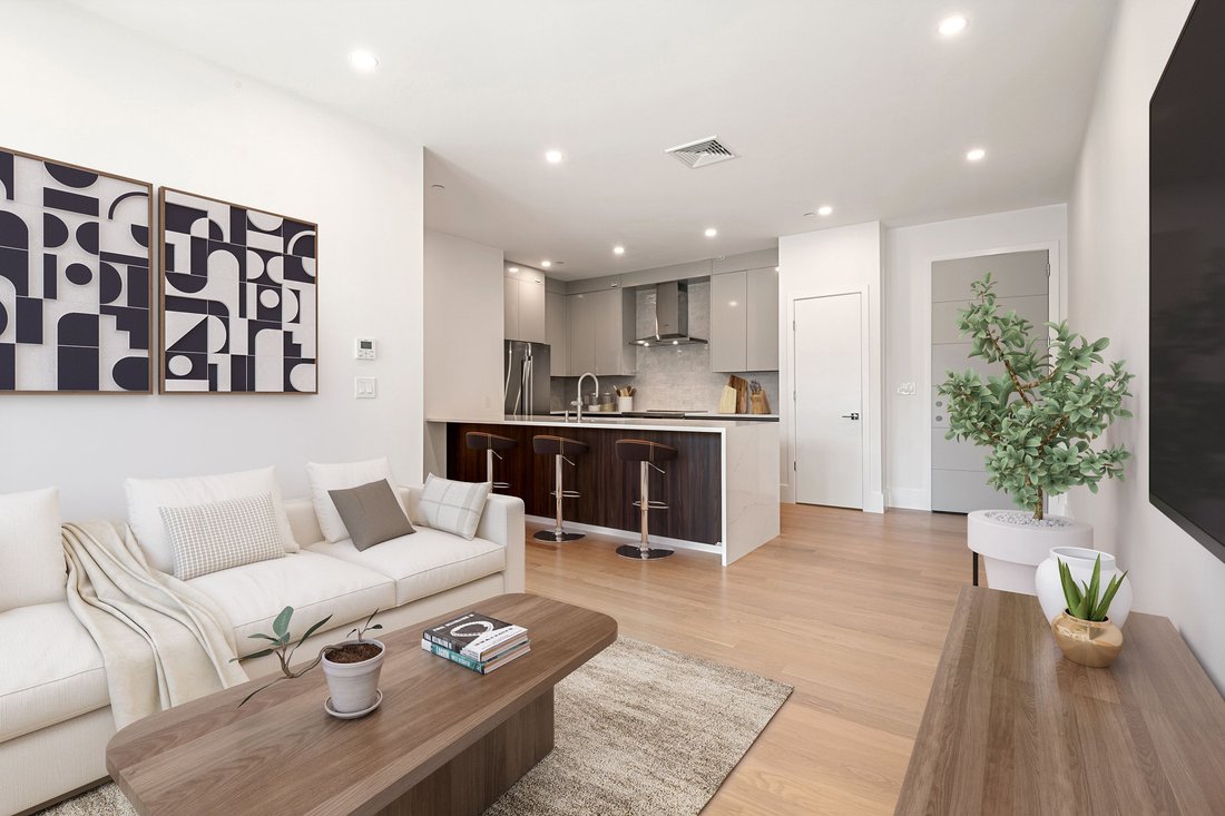 Condo in Newton, Massachusetts, United States 1 - 18650448
