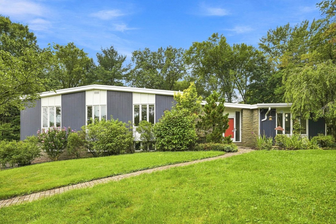 House in Pittsburgh, Pennsylvania, United States 1 - 18650452