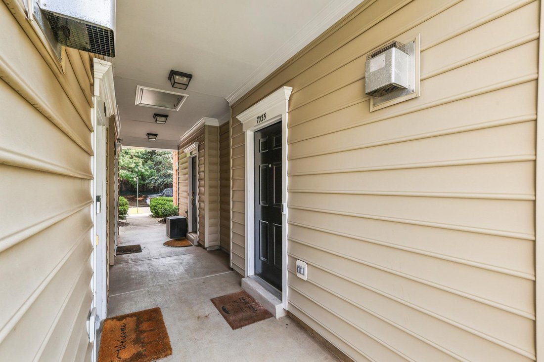 Townhouse in Hybla Valley, Virginia, United States 3 - 18650414