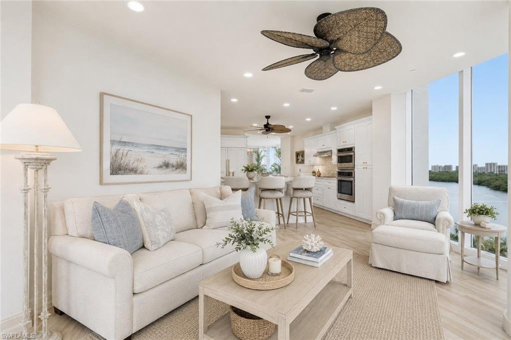 Condo in Naples, Florida, United States 3 - 18650462