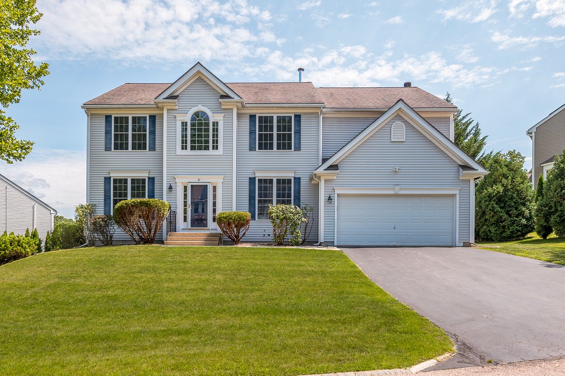 House in Grafton, Massachusetts, United States 1 - 18650475