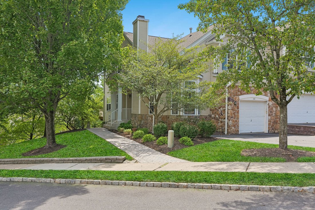 Townhouse in Green Brook Township, New Jersey, United States 2 - 18650482