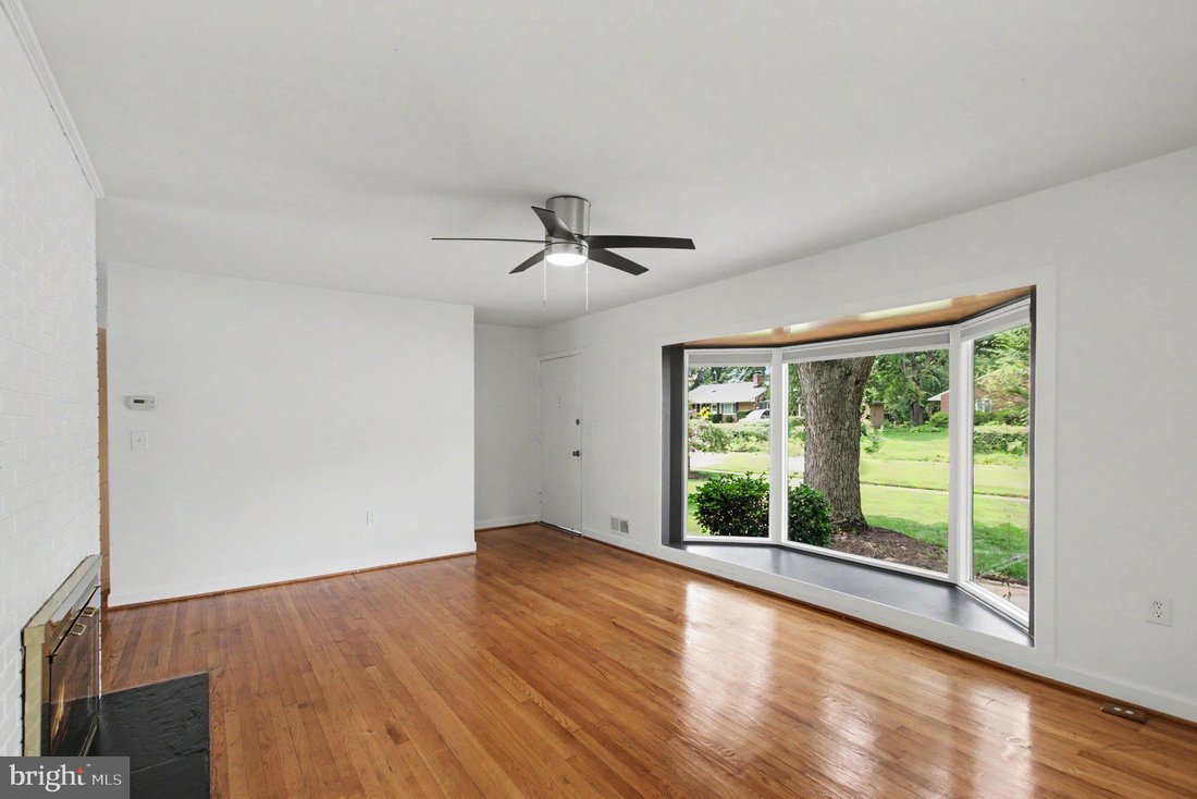 Casa a North Springfield, Virginia, Stati Uniti 4 - 18650592