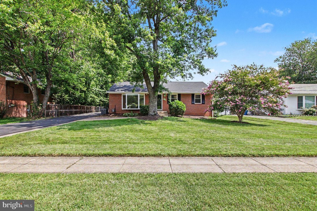 House in North Springfield, Virginia, United States 2 - 18650592