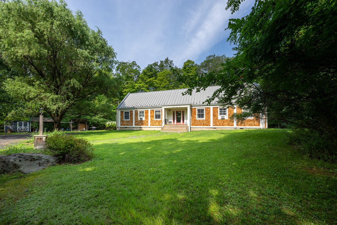 House in Saugerties, New York, United States 2 - 18650602