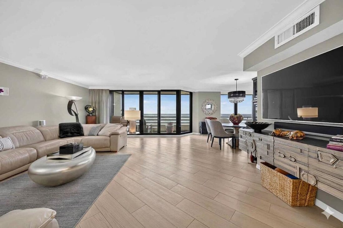 Condo in Boca Raton, Florida, United States 1 - 18650595