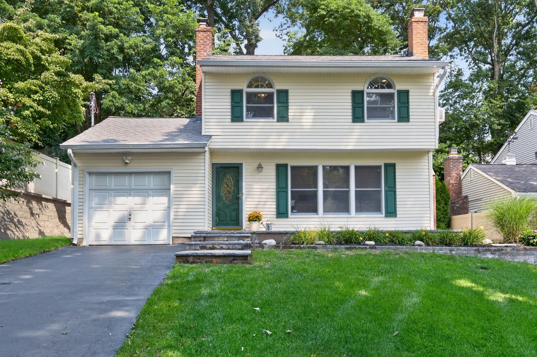 House in Halesite, New York, United States 1 - 18650605