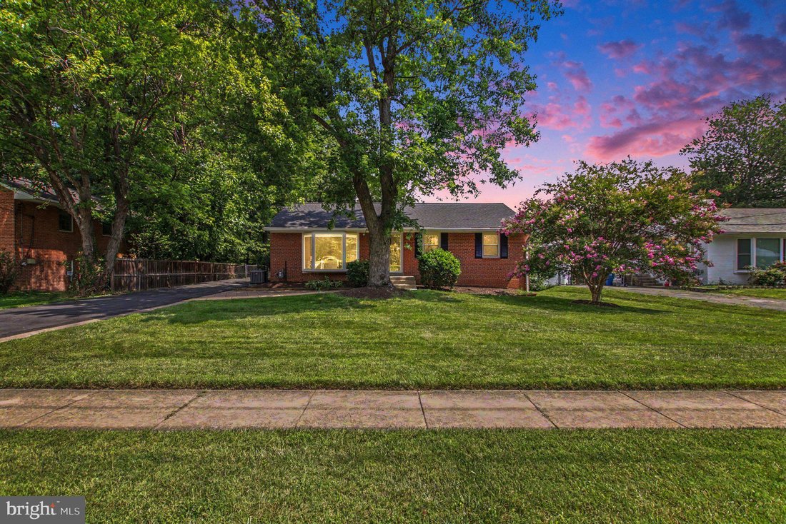 House in North Springfield, Virginia, United States 1 - 18650592