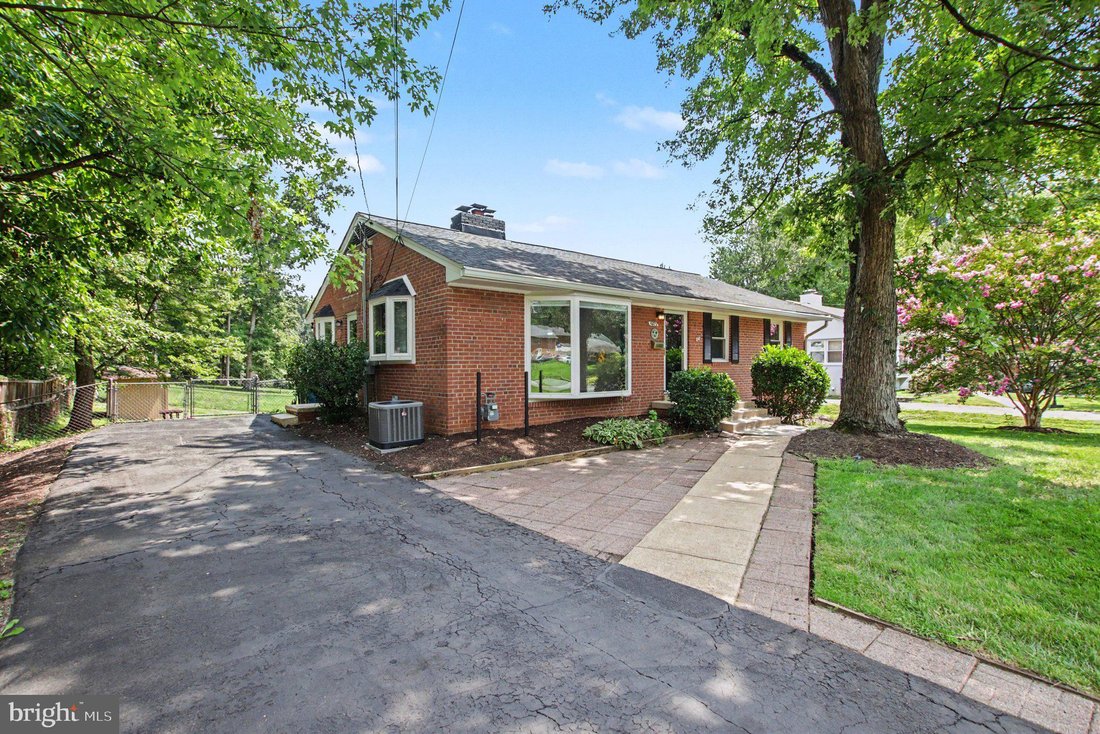 House in North Springfield, Virginia, United States 4 - 18650592