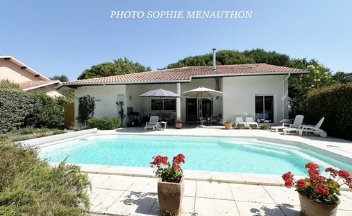 Villa in Soorts-Hossegor, Nouvelle-Aquitaine, France 1