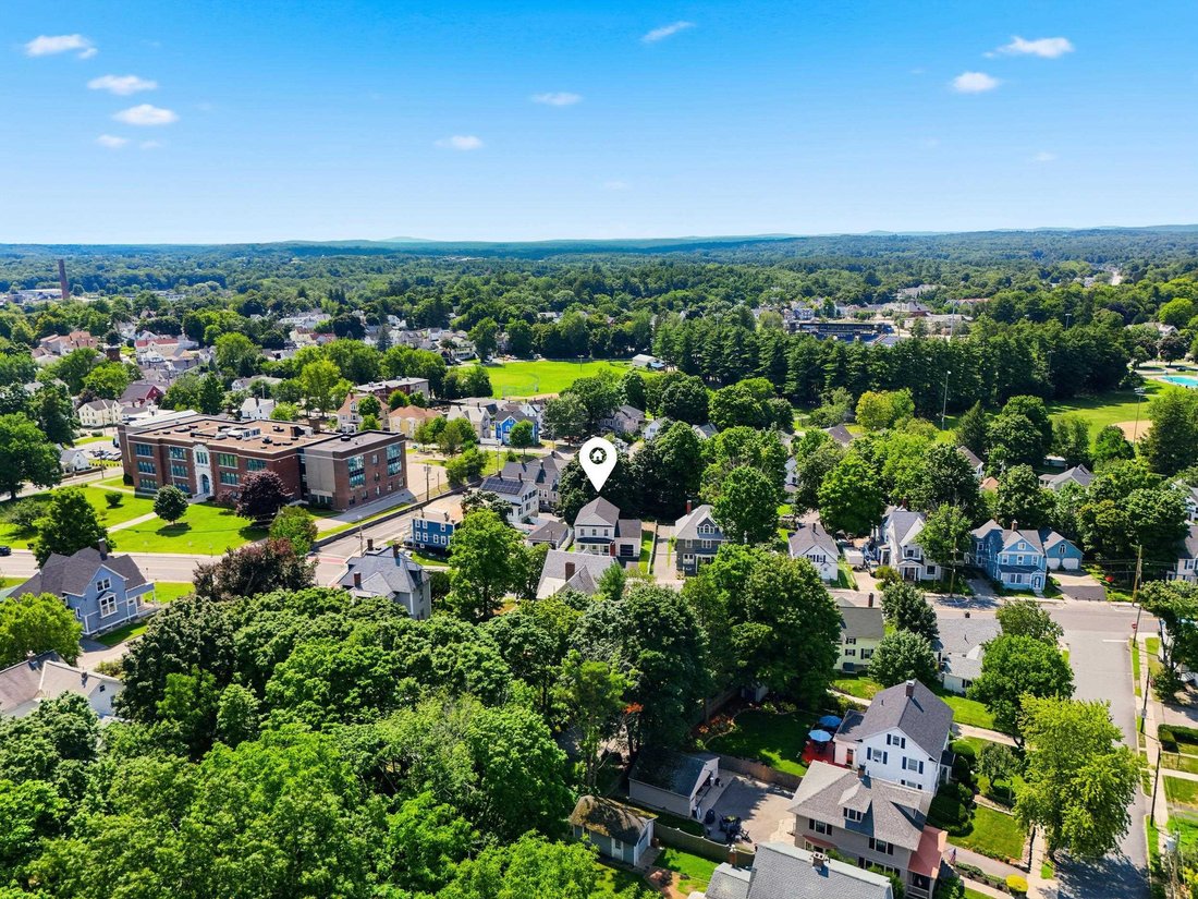 House in Nashua, New Hampshire, United States 4 - 18313589