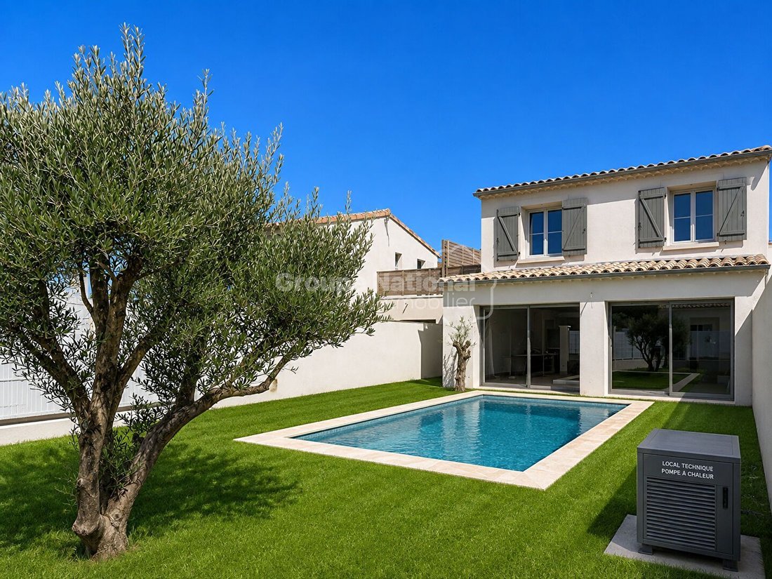 House in Saint-Rémy-de-Provence, Provence-Alpes-Côte d'Azur, France 1 - 18653536