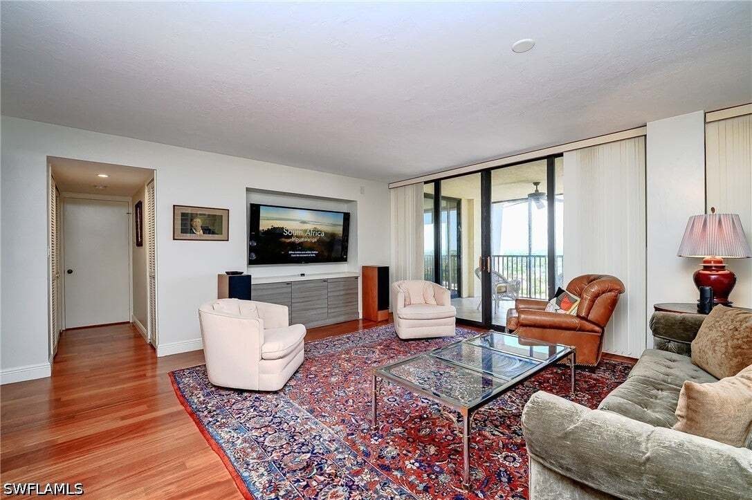 Condo in Naples, Florida, United States 2 - 18616981