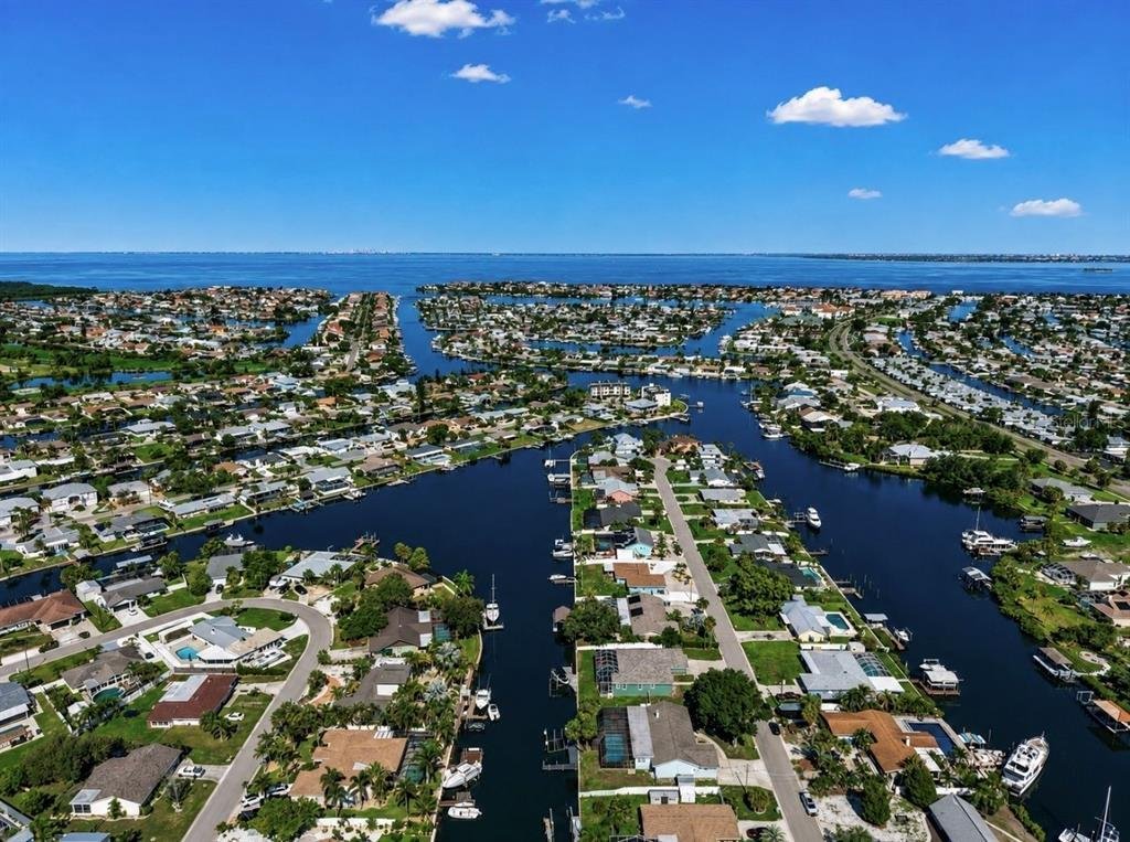 Apollo Beach, Florida, United States 4 - 18655952