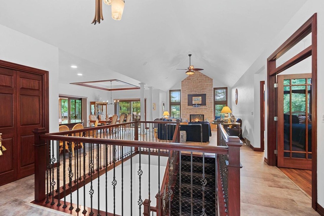 House in Legend Lake, Wisconsin, United States 4 - 18650678