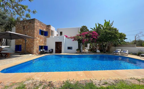 Chalet in Sant Rafel de sa Creu, Sant Antoni de Portmany, Balearic Islands 1