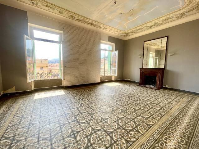 Apartamento en Menton, Provenza-Alpes-Costa Azul, Francia 1 - 18243156