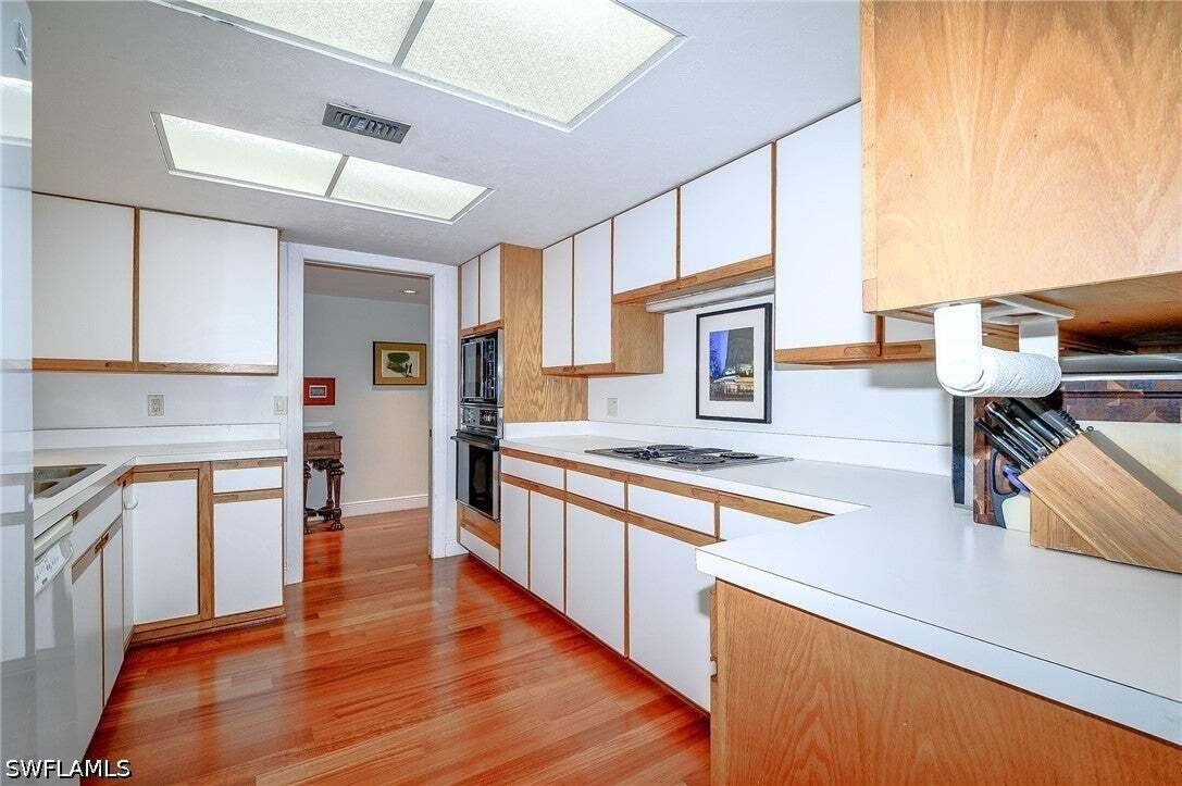 Condo in Naples, Florida, United States 5 - 18616981