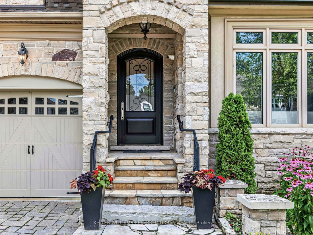 House in Toronto, Ontario, Canada 2 - 18651274
