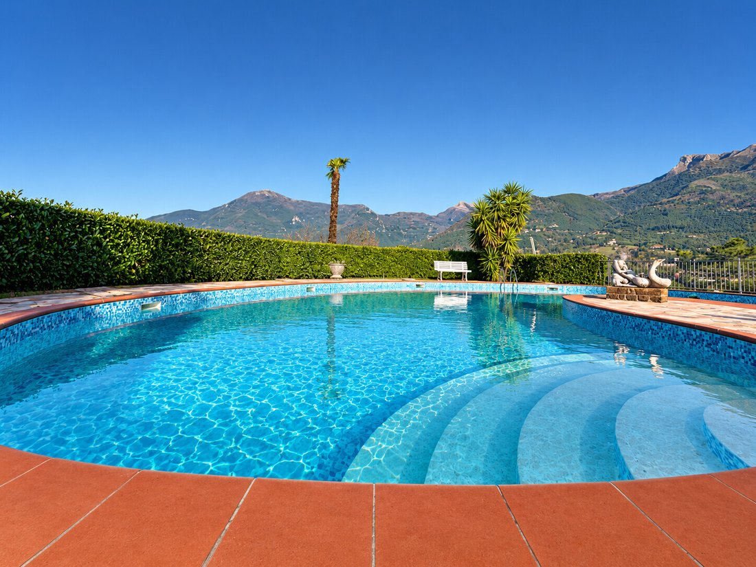 Villa en Camaiore, Toscana, Italia 2 - 18242212