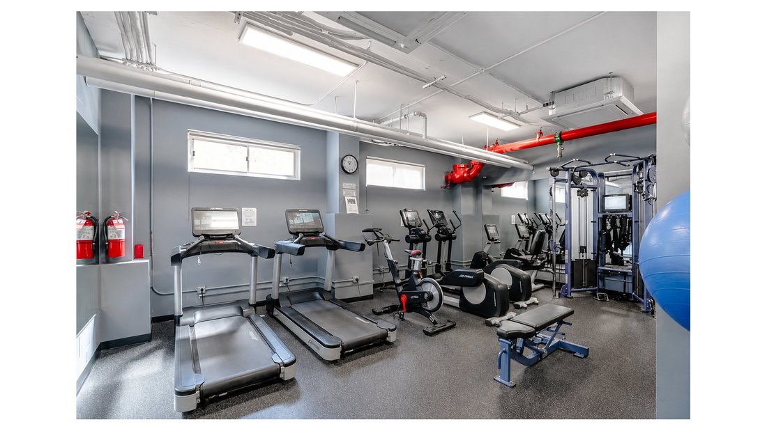 Co Op in New York, New York, United States 4 - 18655047
