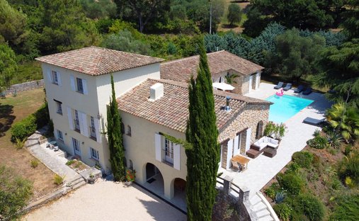 Villa in Ouest, Peymeinade, France 1