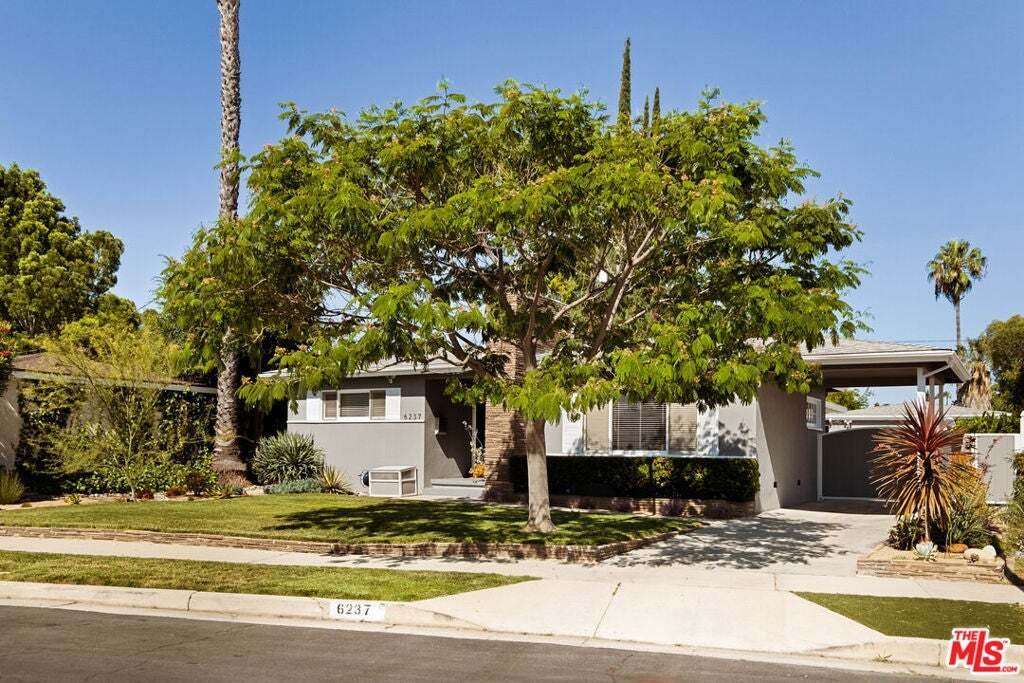 House in Los Angeles, California, United States 2 - 18650635