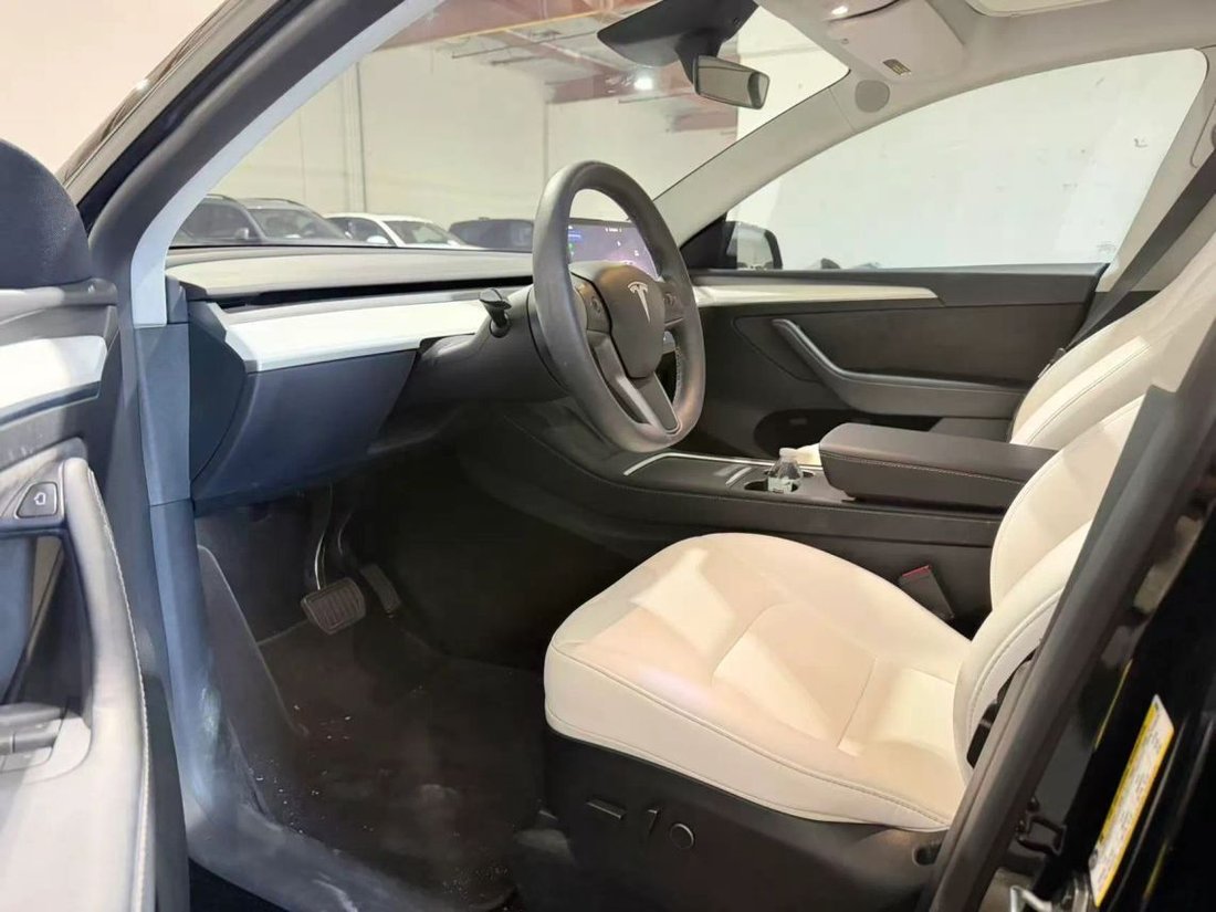 Suv in Costa Mesa, CA, United States 3 - 18655518