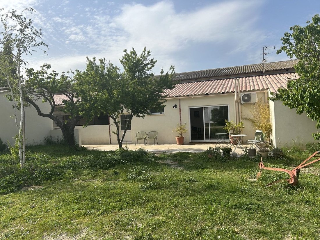 Villa in Exterieurs-Baisses-Sibourg, Lancon-Provence, France 3 - 18656106