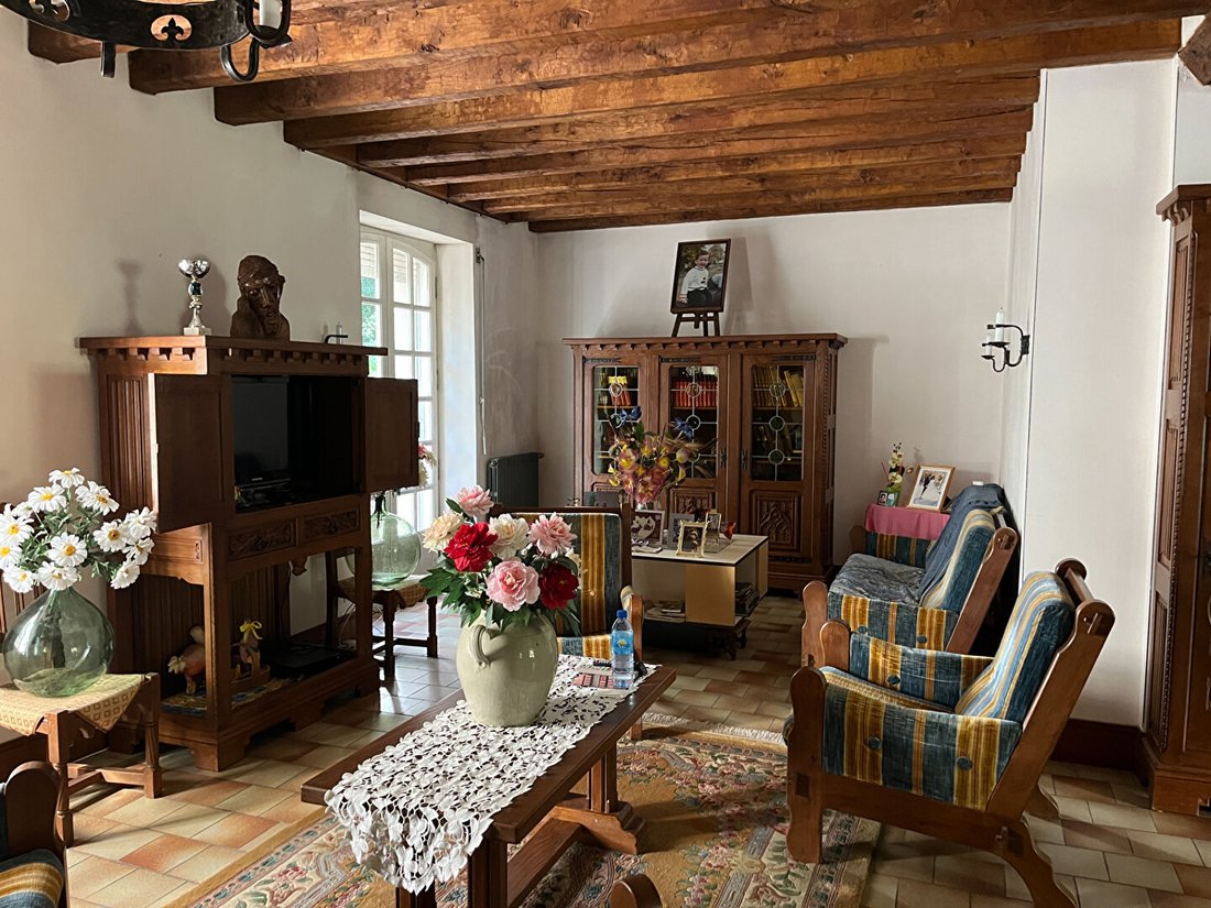 Villa in Fresnay-sur-Sarthe, Pays de la Loire, France 3 - 18655457