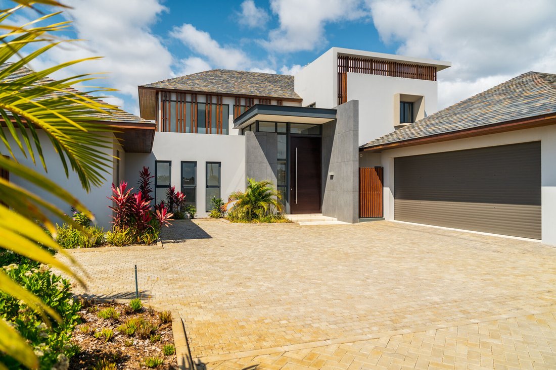 House in Grand Baie, Rivière du Rempart District, Mauritius 2 - 18651054