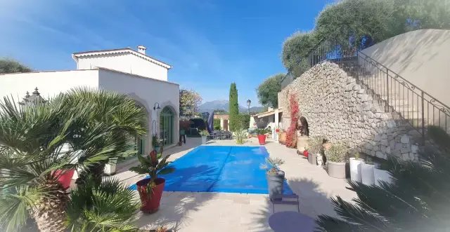 Villa in Castagniers, Provence-Alpes-Côte d'Azur, France 1 - 16669166