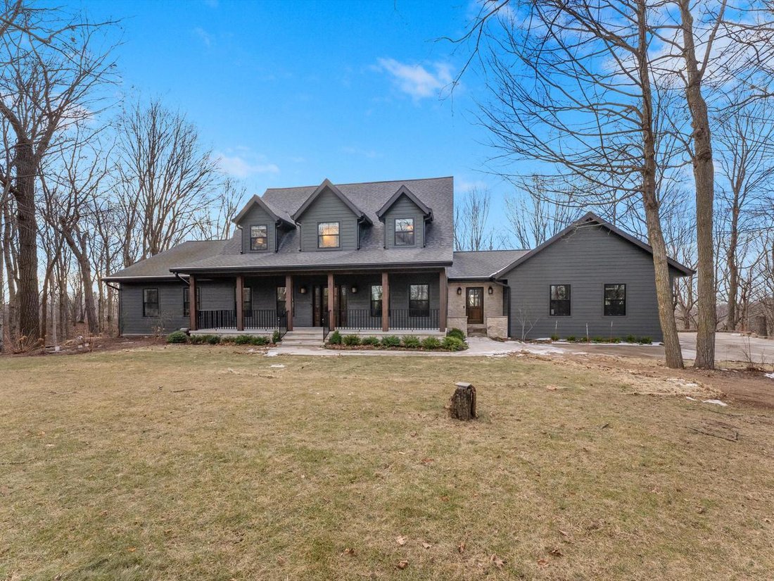 House in Plymouth, Wisconsin, United States 3 - 18650664