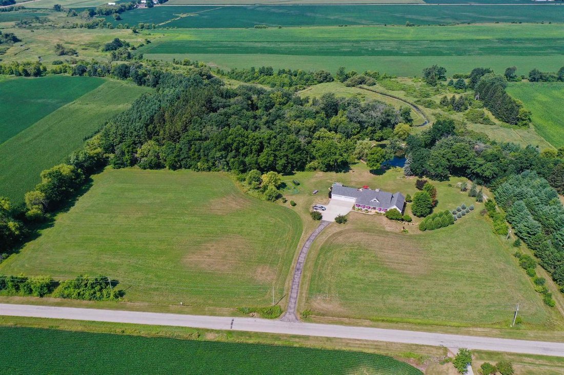 House in Waupun, Wisconsin, United States 3 - 18652914
