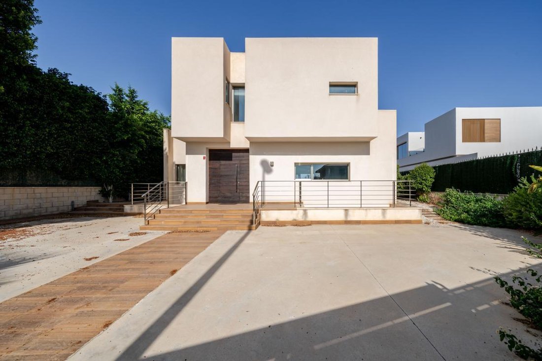 Villa in Elx / Elche, Valencian Community, Spain 3 - 18651143