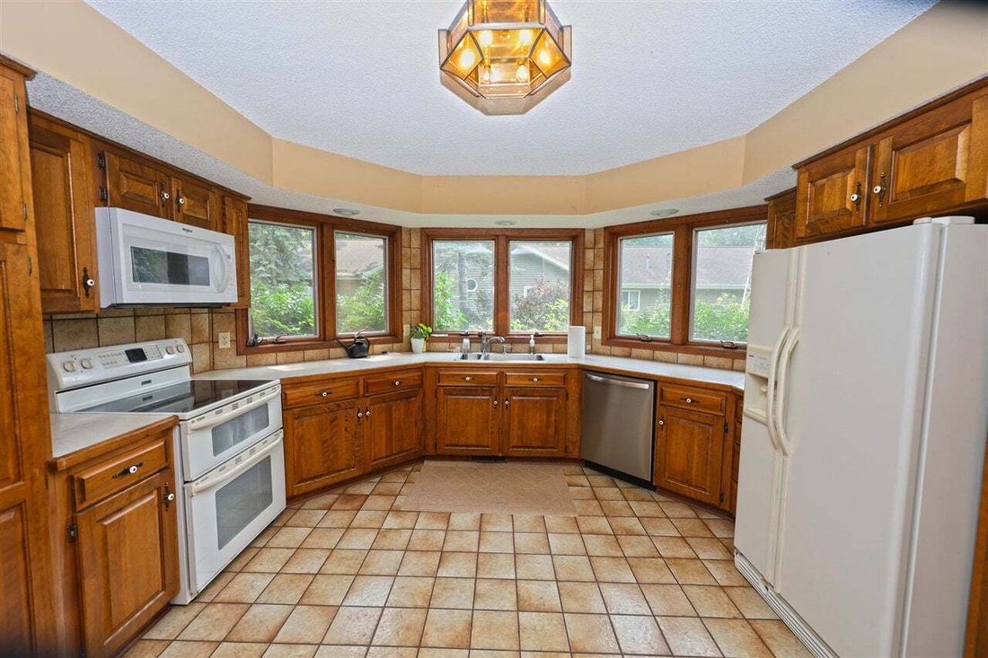 House in Dowagiac, Michigan, United States 3 - 18308280