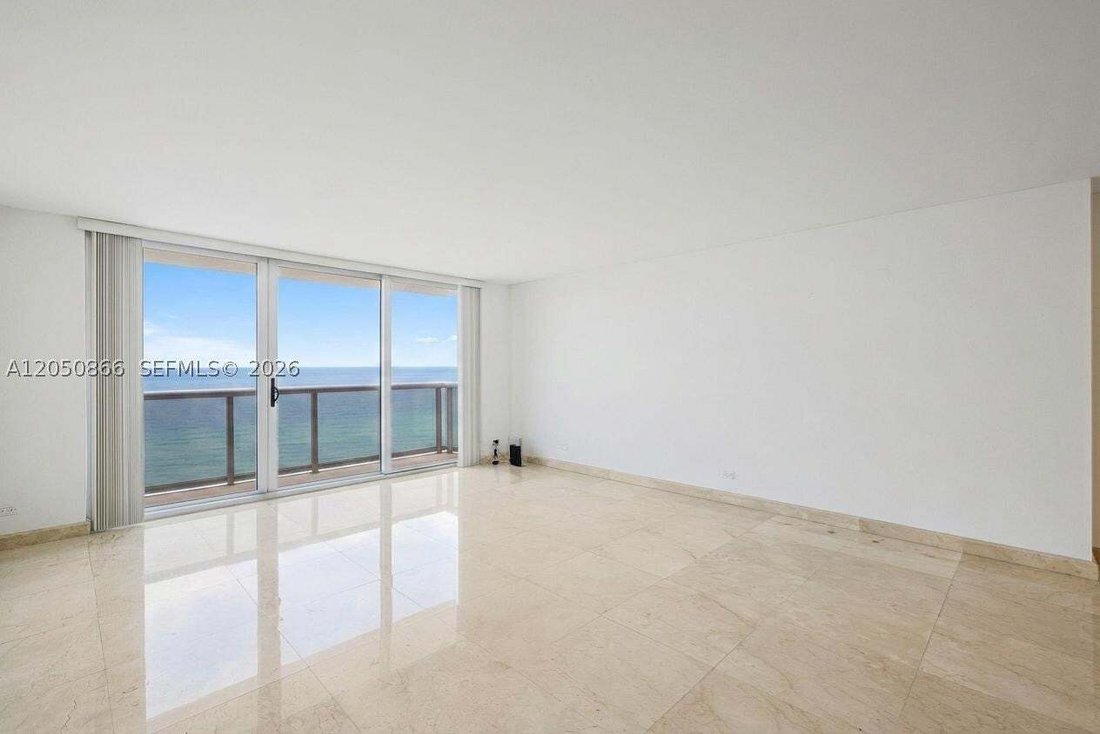 Condo in Miami Beach, Florida, United States 1 - 18650834