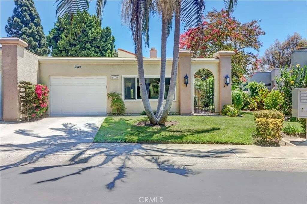 Condo in Laguna Woods, California, United States 2 - 18651064