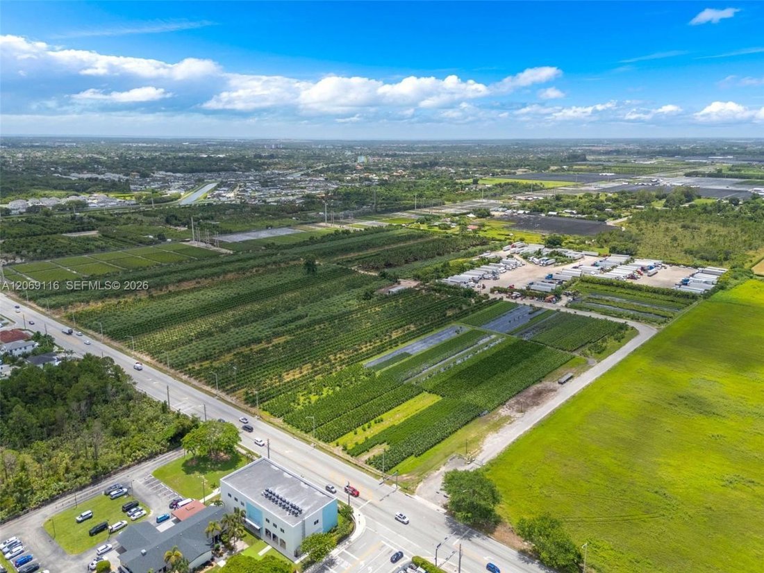 Land in Richmond West, Florida, United States 2 - 18656077