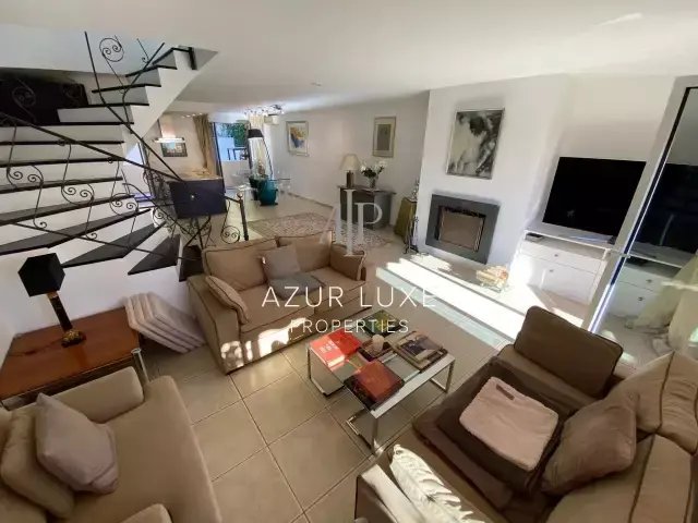 Villa en Èze, Provenza-Alpes-Costa Azul, Francia 3 - 15768560