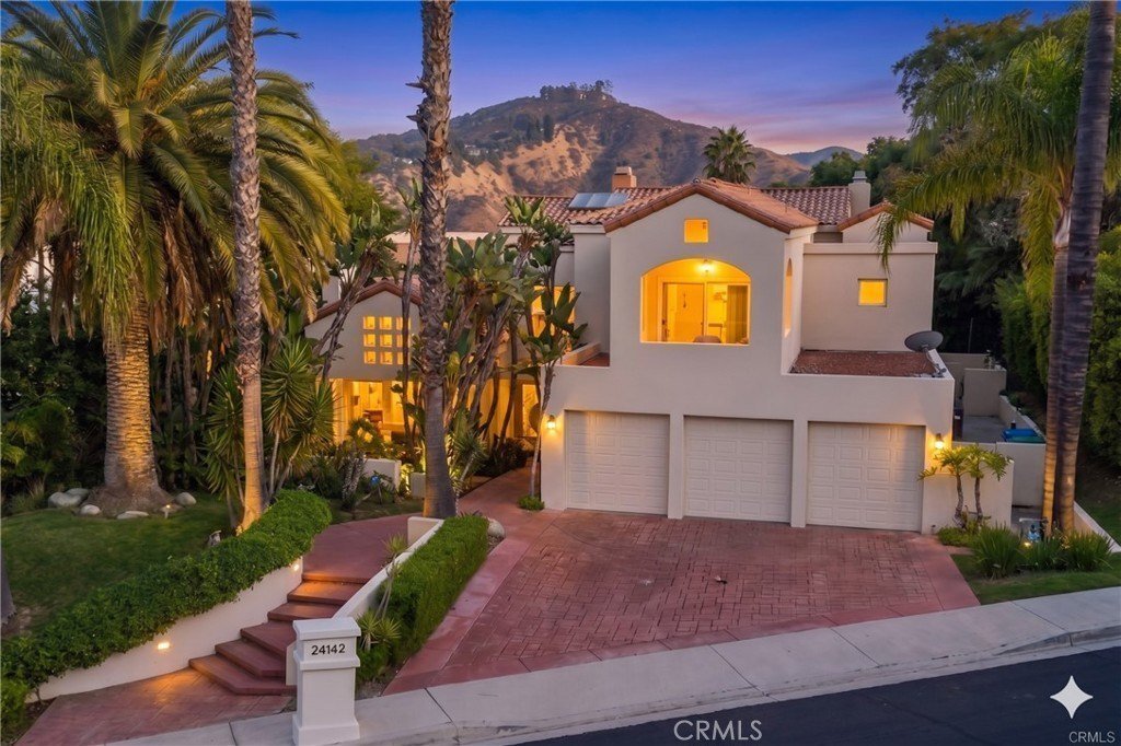 House in Hidden Hills, California, United States 1 - 18656073