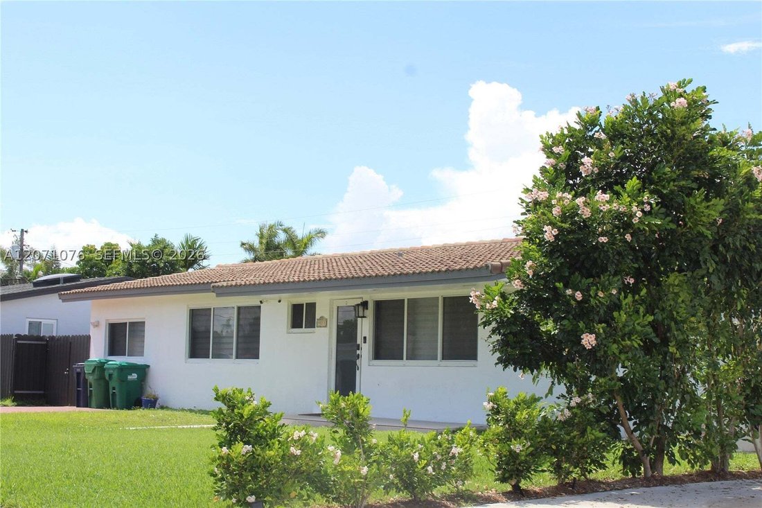 House in Miami, Florida, United States 1 - 18653675