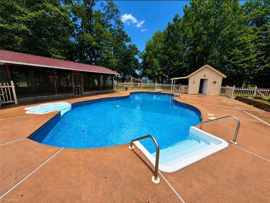 Haus in Dobson, North Carolina, Vereinigte Staaten 2 - 17565669