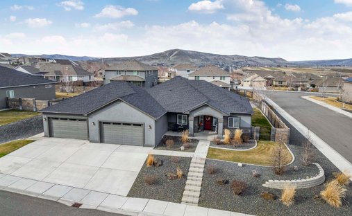 House in West Richland, Washington, United States 1