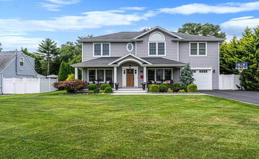 House in Bay Shore, New York, United States 1