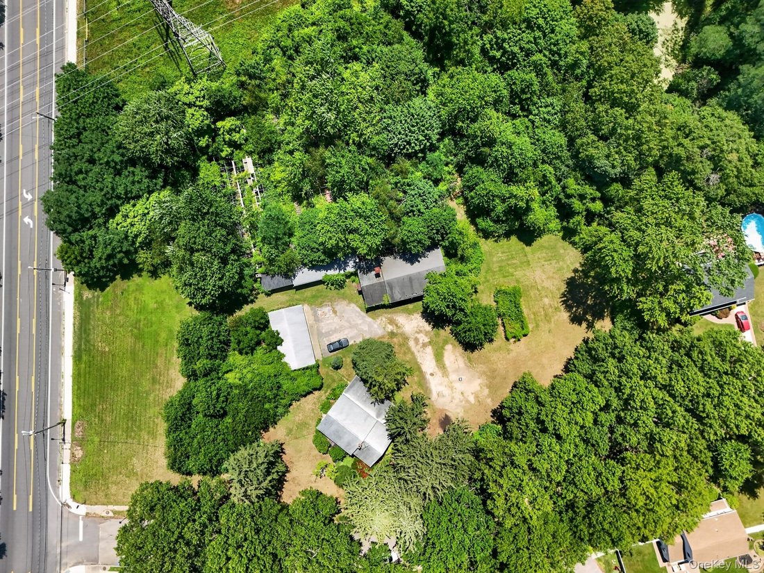 House in Huntington Station, New York, United States 3 - 18653416