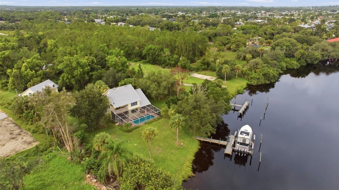 House in Fort Myers, Florida, United States 3 - 18653877