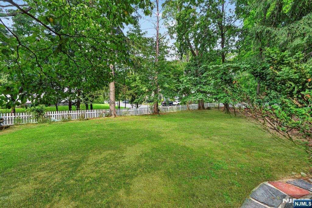 House in Paramus, New Jersey, United States 5 - 18654690