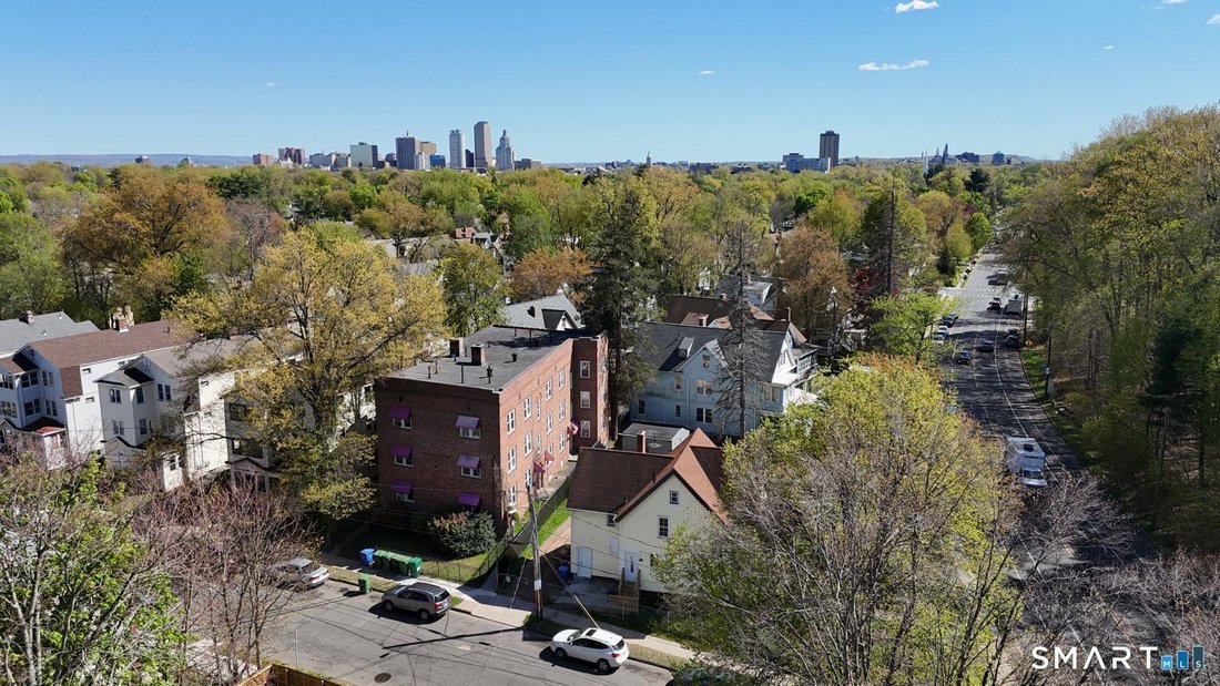 Hartford, Connecticut, United States 1 - 18653711