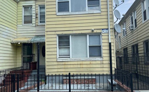House in New York, New York, United States 1